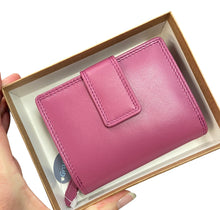 Load image into Gallery viewer, VERONA medium leather purse with RFID protection