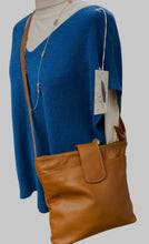 Load image into Gallery viewer, ISLA Italian leather large cross body / shoulder bag