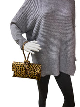 Load image into Gallery viewer, LUCY Italian leather loop bag