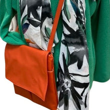 Load image into Gallery viewer, PEYTON Italian leather large cross body bag