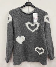 Load image into Gallery viewer, Heart jumper
