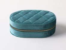Load image into Gallery viewer, Velvet jewellery box
