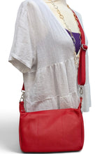 Load image into Gallery viewer, AMBER Italian leather handbag
