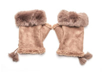 Load image into Gallery viewer, Faux fur fingerless gloves
