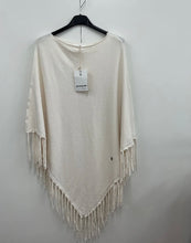 Load image into Gallery viewer, Tassel poncho
