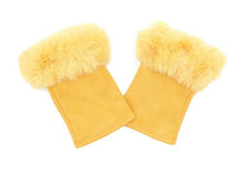Load image into Gallery viewer, Faux fur fingerless gloves
