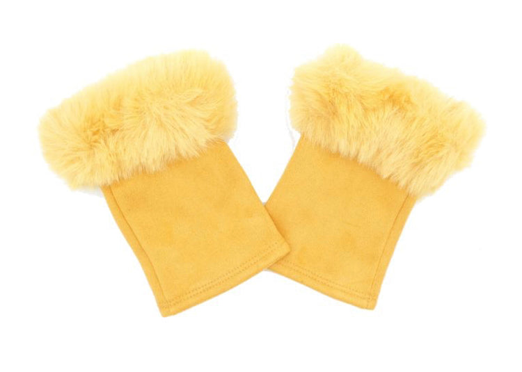 Faux fur fingerless gloves