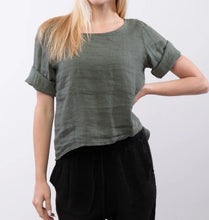 Load image into Gallery viewer, Linen button back crop top
