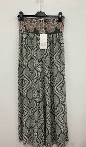 Wide leg trousers