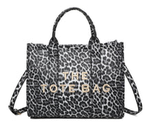 Load image into Gallery viewer, Animal print tote bag
