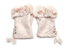 Load image into Gallery viewer, Faux fur fingerless gloves
