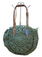 Load image into Gallery viewer, Large circle straw bag
