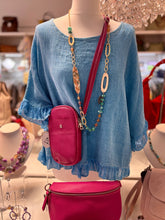 Load image into Gallery viewer, Frill edge linen top

