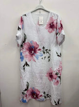 Load image into Gallery viewer, Floral print linen dress
