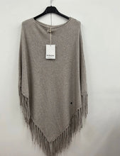 Load image into Gallery viewer, Tassel poncho
