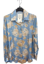 Load image into Gallery viewer, Satin feel patterned shirt - Made in Italy
