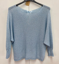 Load image into Gallery viewer, Sparkly bow back lightweight jumper
