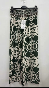 Wide leg trousers