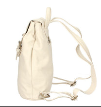 Load image into Gallery viewer, SALLY Italian leather backpack
