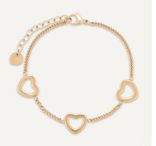 Load image into Gallery viewer, Hearts clasp bracelet in rhodium silver or gold
