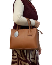Load image into Gallery viewer, SINDY Italian leather handbag
