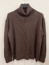 Load image into Gallery viewer, Roll neck supersoft jumper

