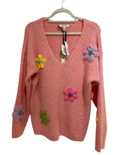 Load image into Gallery viewer, V-neck Daisy jumper
