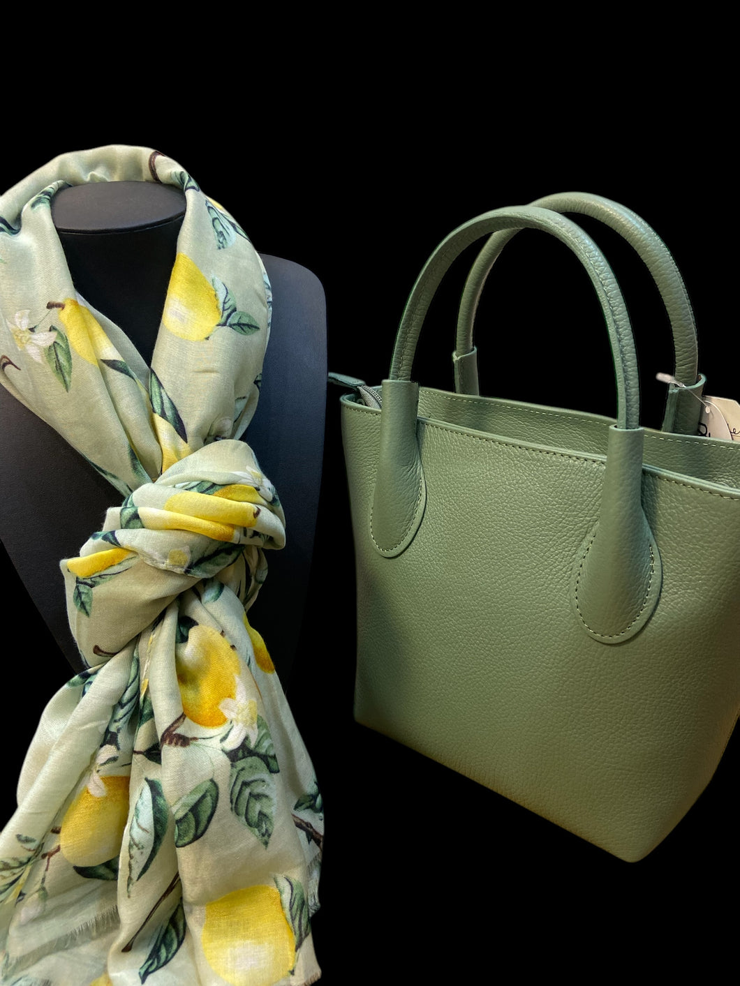 RACHEL   Italian leather grab bag with shoulder strap