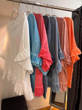 Load image into Gallery viewer, Frill edge linen top
