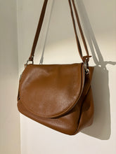 Load image into Gallery viewer, SUSAN   Italian leather cross body bag

