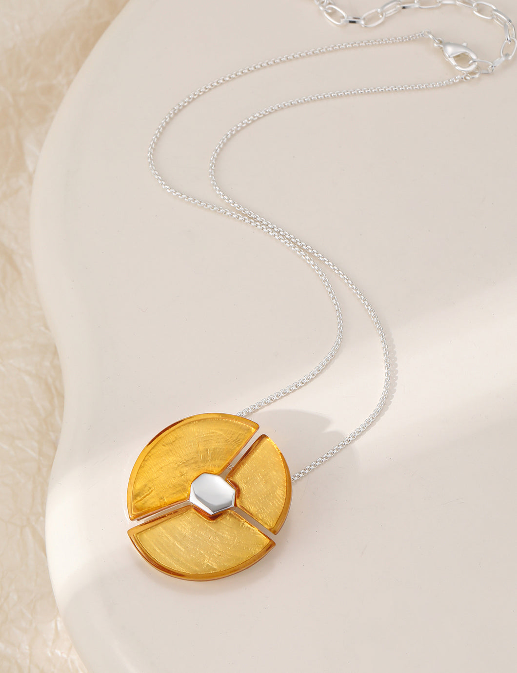 Amber pendant necklace