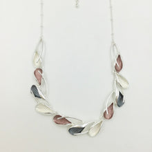 Load image into Gallery viewer, Short three-colour necklace on silver plated chain

