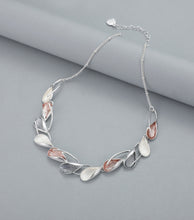 Load image into Gallery viewer, Short three-colour necklace on silver plated chain
