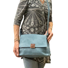 Load image into Gallery viewer, Leather look two-tone cross body bag
