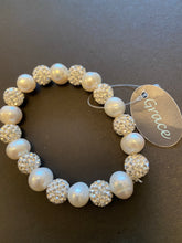 Load image into Gallery viewer, White &amp; crystal elasticated bracelet
