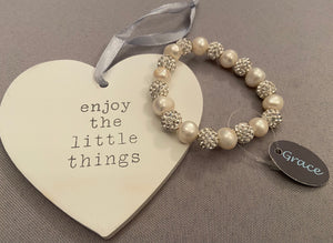 White & crystal elasticated bracelet